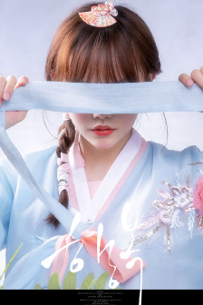 又拐個皇帝回現(xiàn)代電視劇