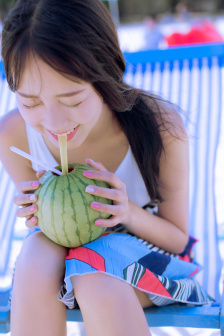 亞洲產國偷v產偷v自拍澀愛