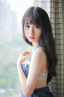 91嫩草學(xué)妹在線觀看