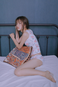 被老板抱進(jìn)臥室狂躁我主演是誰(shuí)