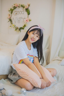 CAO死你小SAO貨濕透了在線聽