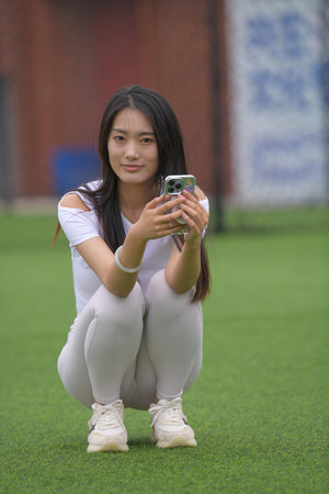 夜幕下的黃色幽靈免費(fèi)觀看