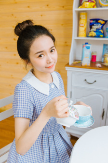 監(jiān)獄脫出少女LIE