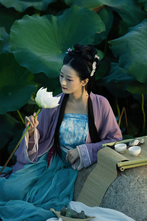 出軌人妻被粗長(zhǎng)征服過程