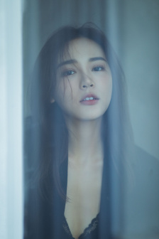 年輕時(shí)的母親