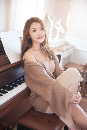 野外少婦激情AA 級(jí)視頻