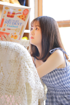 蜜汁櫻桃小說BY苦咖啡