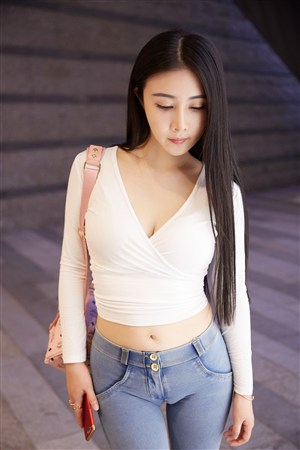 暖暖在線觀看免費(fèi)直播